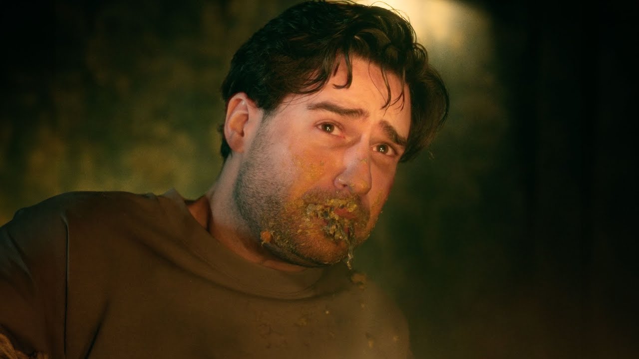 Ces gens m'ont obligé à manger un repas infect !