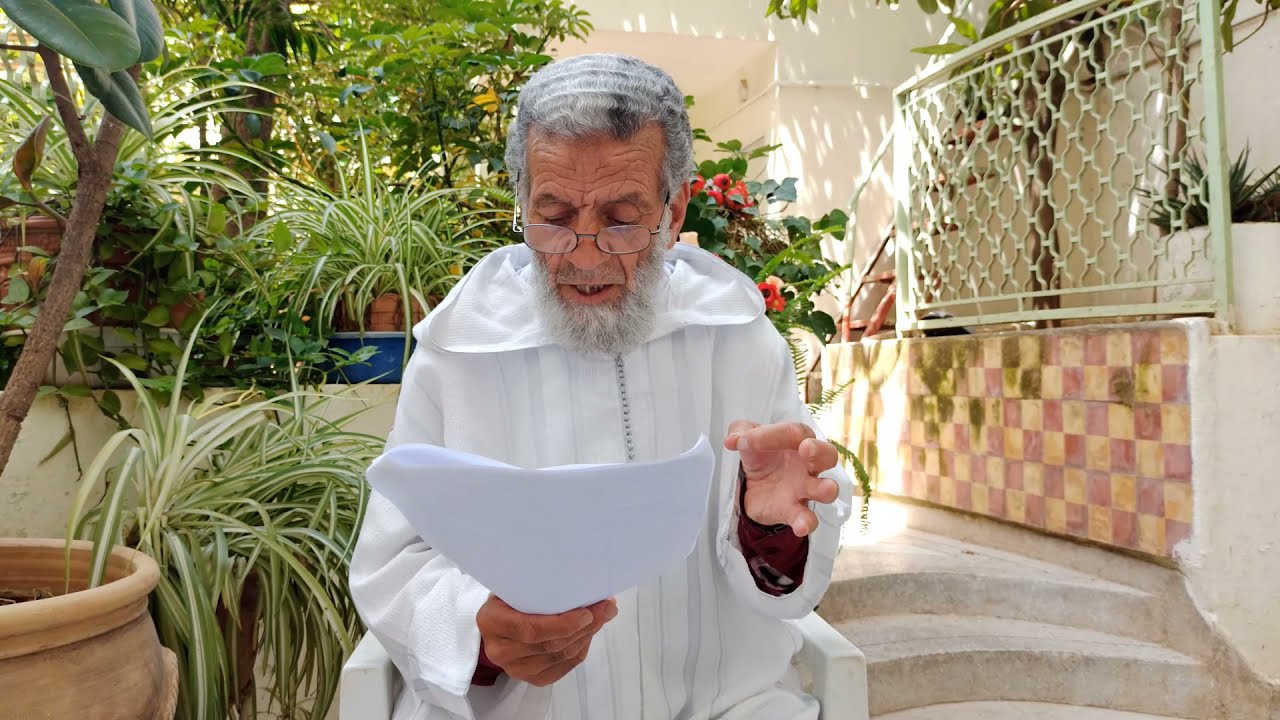 اكل الحلزون او ما يسمى ب (الببوش) فهو حرام، إستمع جيدا لمذا حرمه الله. من كتاب الله عز وجل