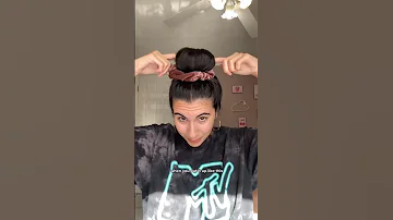 omg this easy hair bun hack CHANGED MY LIFE!! (pt. 2) 😨 #shorts #girls