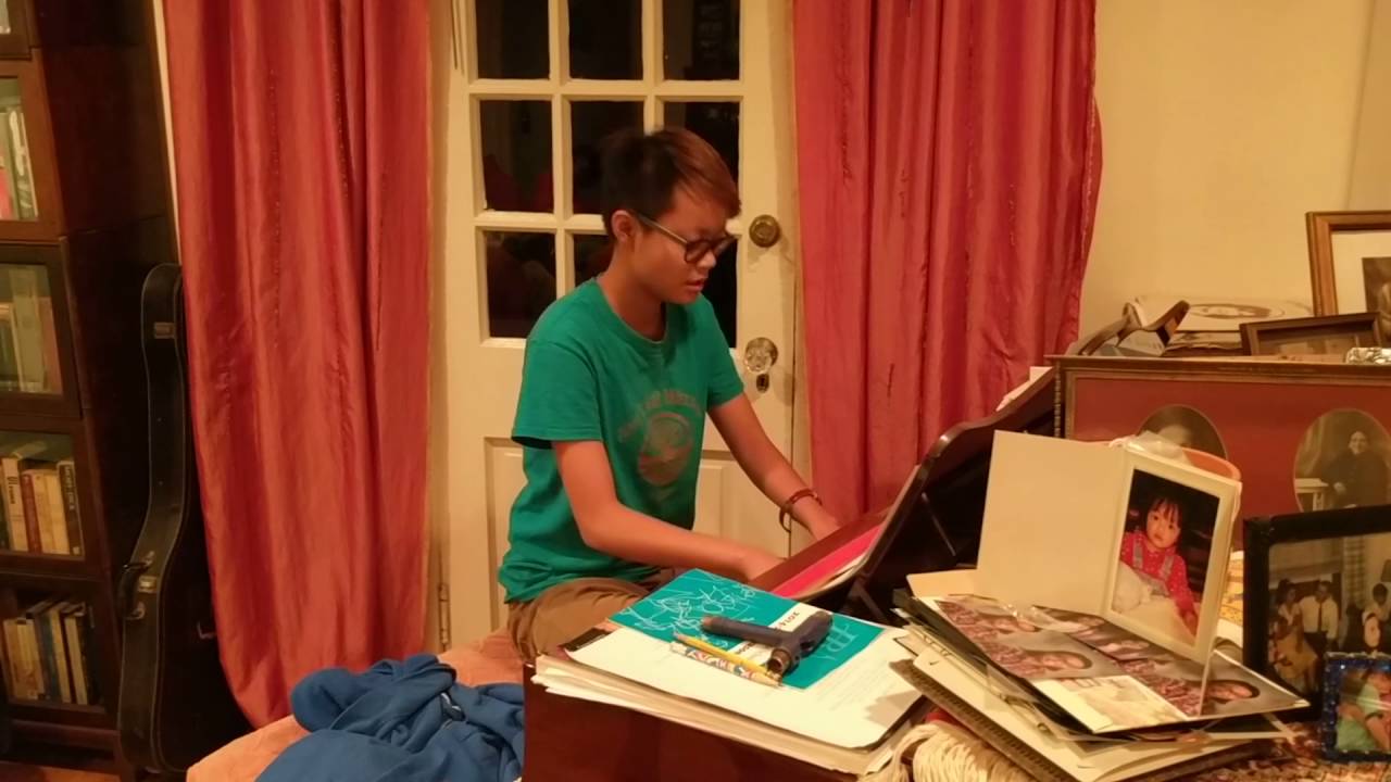 camera iphone 8 plus apk Yakira plays piano and sings