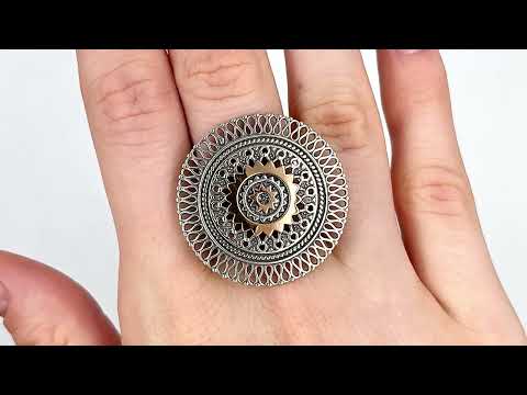 Каблучка срібна жіноча з золотом БС16051 розмір 19, видео 1