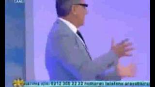 Maliden Yayında Etek Altı Çekim Maliden Yayında Etek Altı Çekim