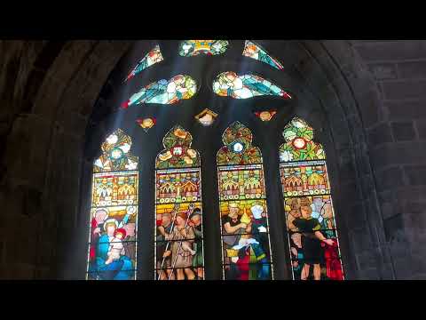 Video: Deskripsi dan foto Holyrood Church (Church of the Holy Rude) - Inggris Raya: Sterling
