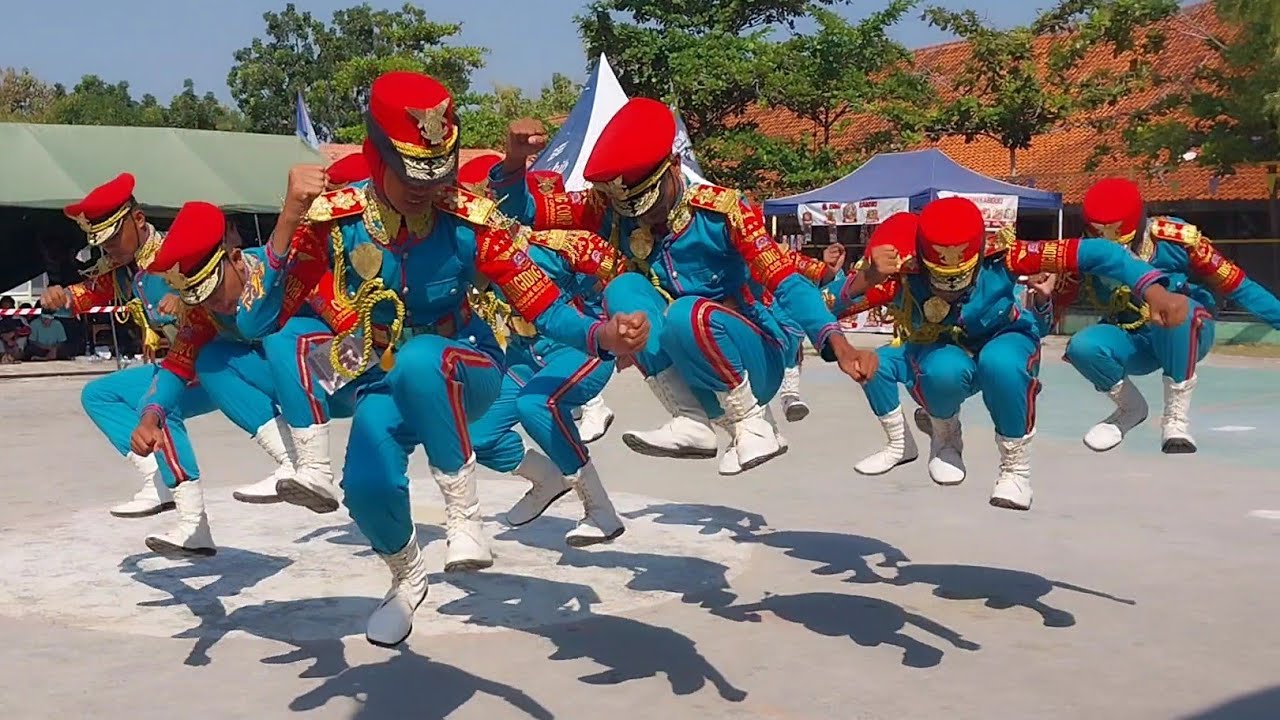 HEBOH BANGET!!  PASKIBRA SMPN 2 CIPUNAGARA LKBB SARAPE COMPETITION