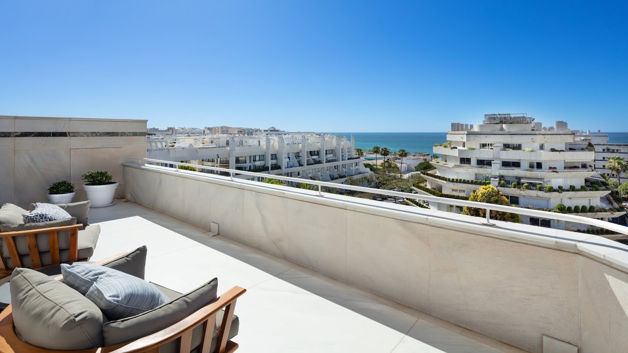 Beach Side Penthouse with Stunning Sea Views, Marbella, €2.950.000 Marbella Hills Homes Real Estate