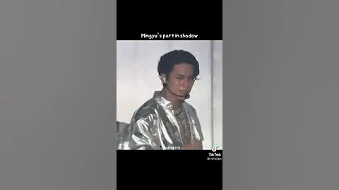 Scoups singing Mingyu’s part in Shadow