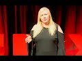 My daughter: Not your average supermodel | Rosanne and Madeline Stuart | TEDxHSG