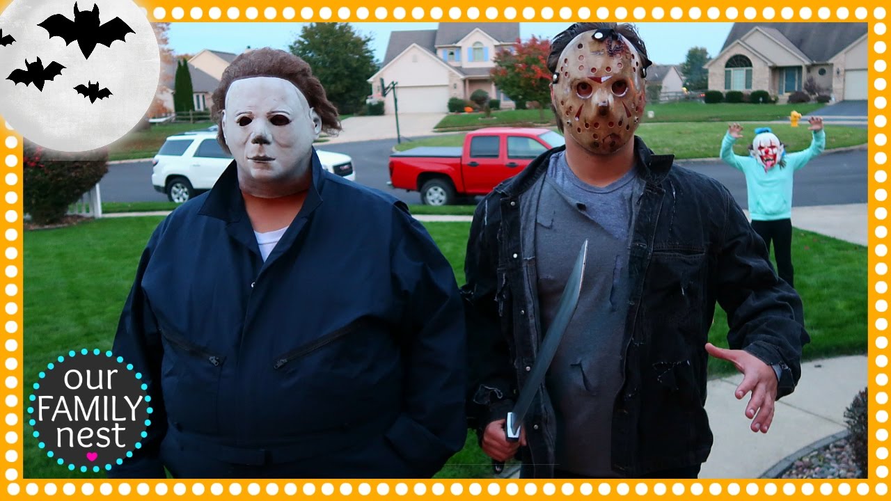 HAPPY HALLOWEEN! CREEPY MOVIE COSTUMES!!