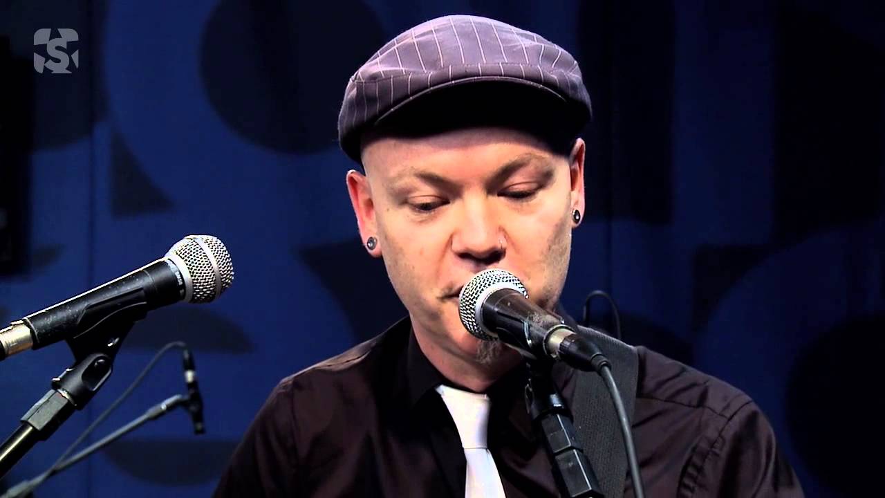 Orquestra Brasileira de Música Jamaicana em "Deixa a gira girar" no Estúdio Showlivre 2013