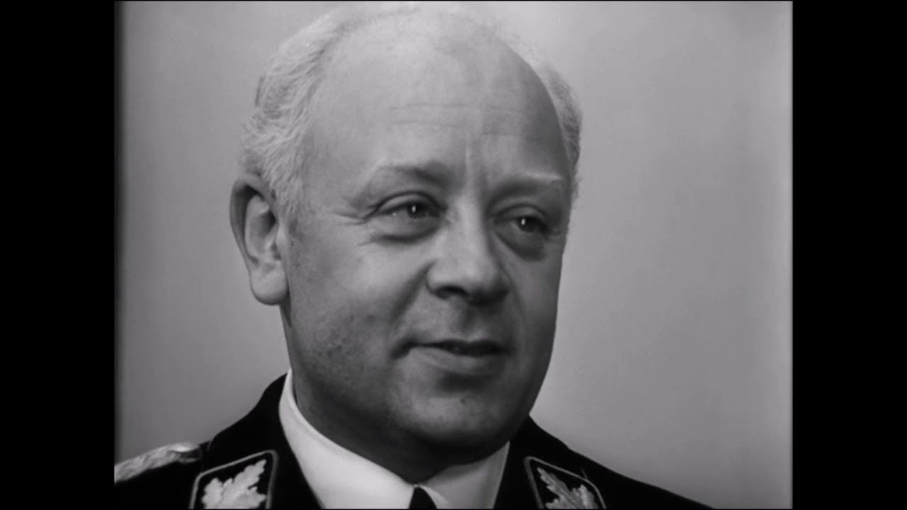 Верить в наше время нельзя никому! Порой даже самому себе. Мне можно ...