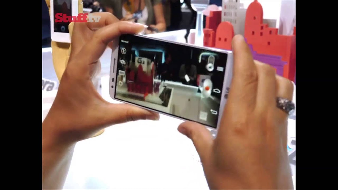 LG G2 preview -- stunning HD screen at the front, buttons round the back