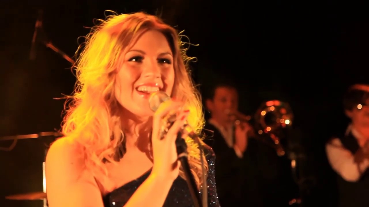 Cheesecake - Party band with Irish fiddle and optional extra players.