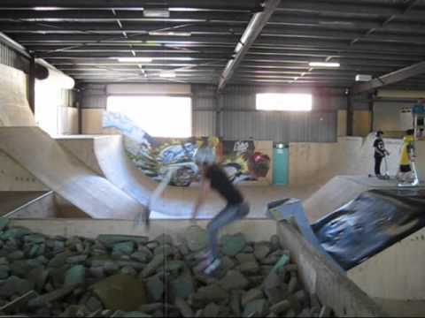 Skate Board Ramp >> Sharnii Mold ramp attack foam pit - YouTube Skate Board Ramp >> Sharnii Mold ramp attack foam pit - YouTube