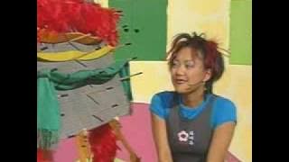 Hi-5 Kathleen's Old Coloured Clothes