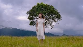 Fiona Pachuau - Min chawlh tir rawh ( Official Music Video ) chords