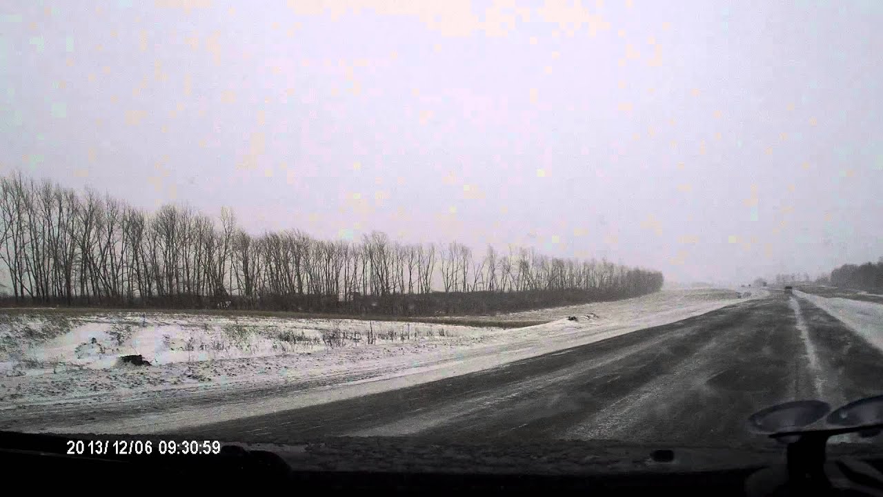 Выход из заноса на скорости ~60 км/ч - YouTube