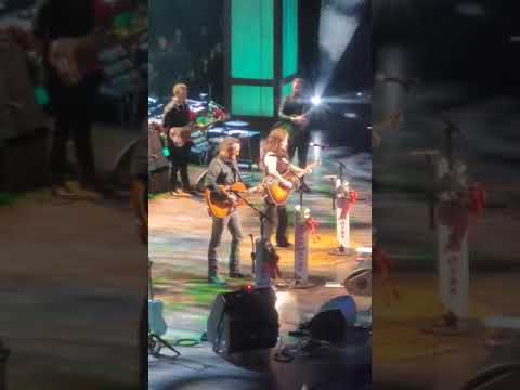 Ashley McBryde And Eric Church “ Bible And A 44” @ The Grand Ole Opry 12~10~2022