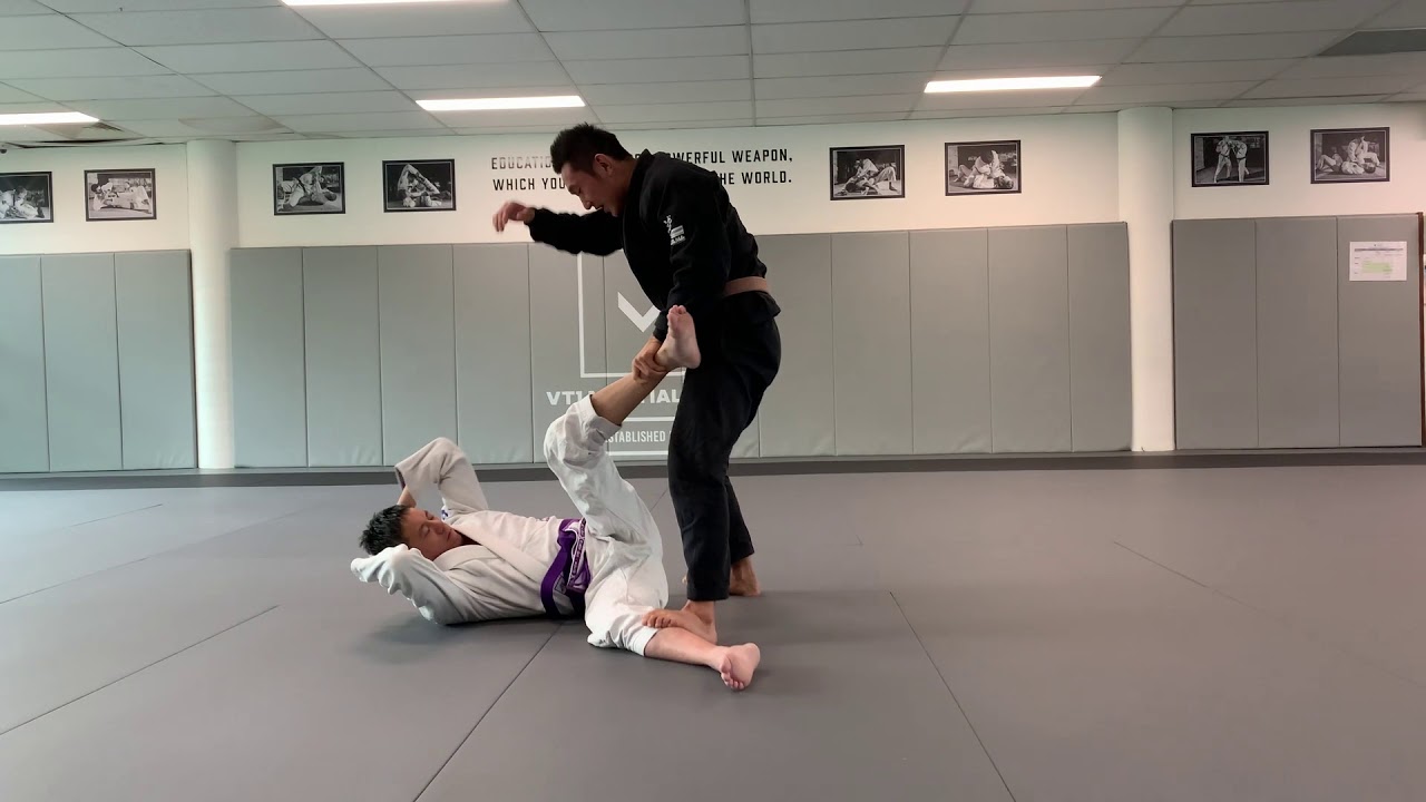 Jiu Jitsu - Leg Pin Passing Drill