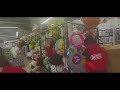 Берлин реальный без прикрас.Обзор улиц.Метро.Частный сектор Футбол на улице в кафе. Woolworth .