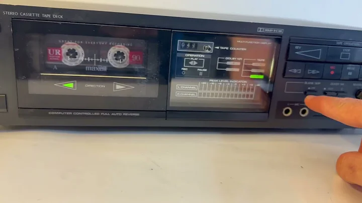 Onkyo TA-R22 2-Head Auto Reverse Cassette Deck - For Parts  - Video 2