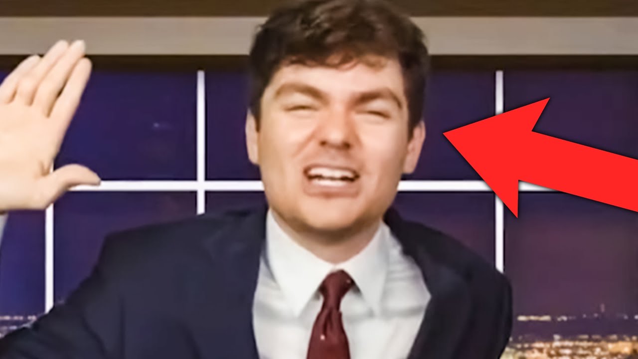 Right-Wing Nutjob Declares Trump "King" Of America