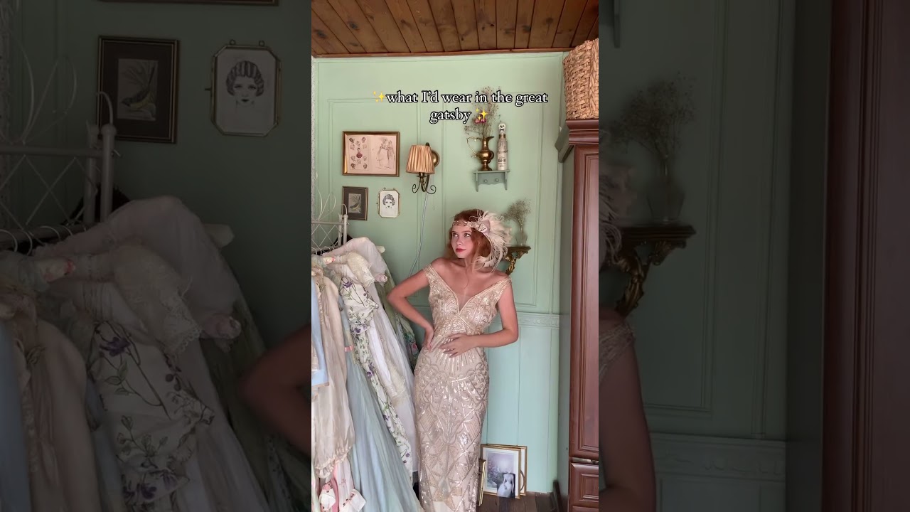 Which dress would you choose for a Gatsby party? ✨