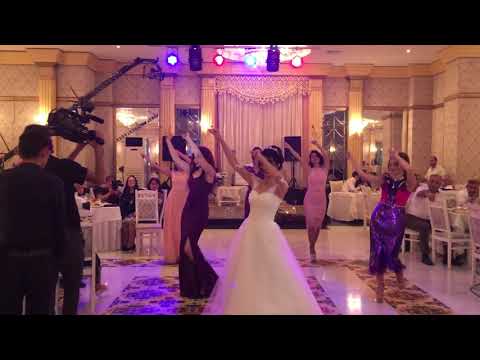 Bride’s dance….Gəlin və rəfiqələrindən bəyə sürpriz rəqs