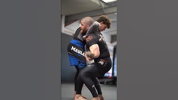 Master the Front Headlock Counterattack - Owen Livesey - BJJ