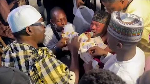 Oganla Alabi Pasuma & Sheikh  Aminolohun rain money on Oriyomi Kehinde on Stage Ramadan Lecture