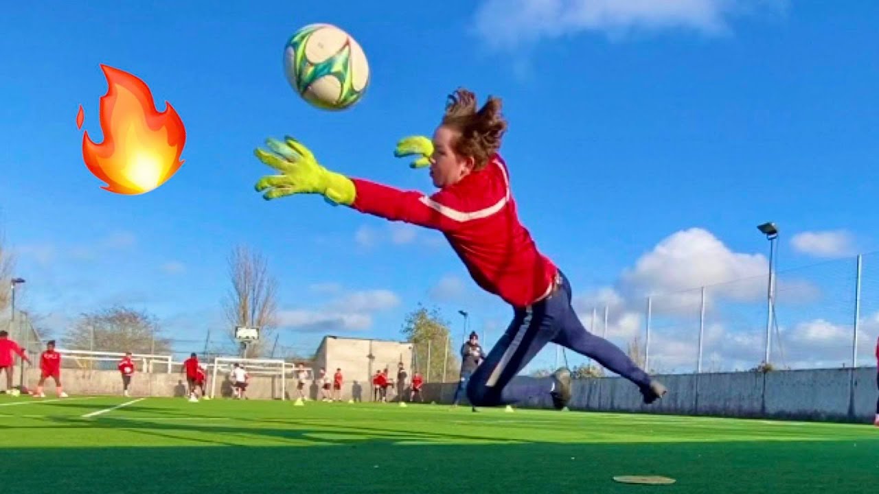 Goalkeeper Training in Small Spaces | The Gloves Are On Ep.43