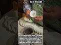 셔틀콕이 만들어지는 과정: 전문가의 손길 #worker #process #manufacturing #shuttlecock #sportsequipment
