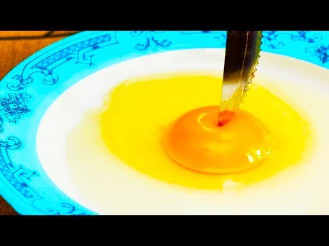 100 ESSENTIAL KITCHEN TRICKS AND DIYs