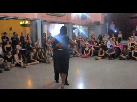 EDUARDO PAREJA "PAREJITA" y LAURA GRANDI en Viva La Pepa! Milonga