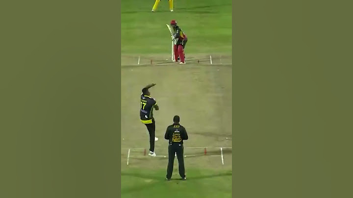 Glenn Phillips takes STUNNING catch! 😱