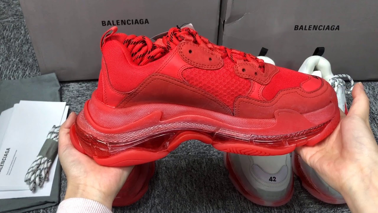 Red Balenciaga triple s - The Shoe Box