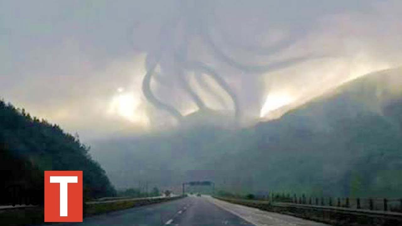 12 Most Unexplained Mysterious Finds in The Sky