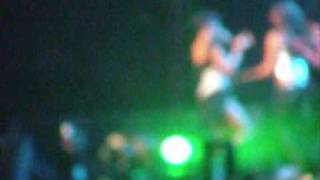 Chris brown & Rihanna - Don't Stop the Music Live Brisbane Entertainemnt Centre