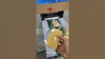 Automatic cake flow bag packaging machine cake bagging packing line