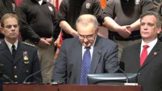 Nassau County cop shot by cop