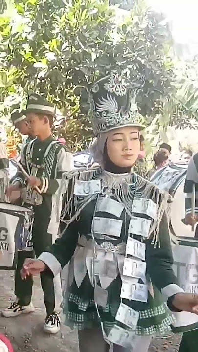 Happy Banget Goyang Nya Mayoret Cantik Drumband MTG || Sindang Laut || #shorts #viral #fyp