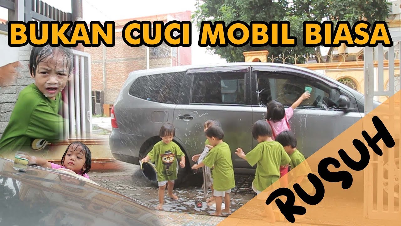 Yang nyuci mobil anak kecil Emang bisa BUKAN CUCI 