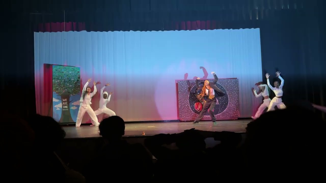 Kpop Dance in School- Kai Mmmh