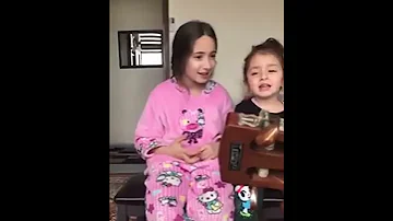 لما شوفتها قلبي دق تلات دقات 