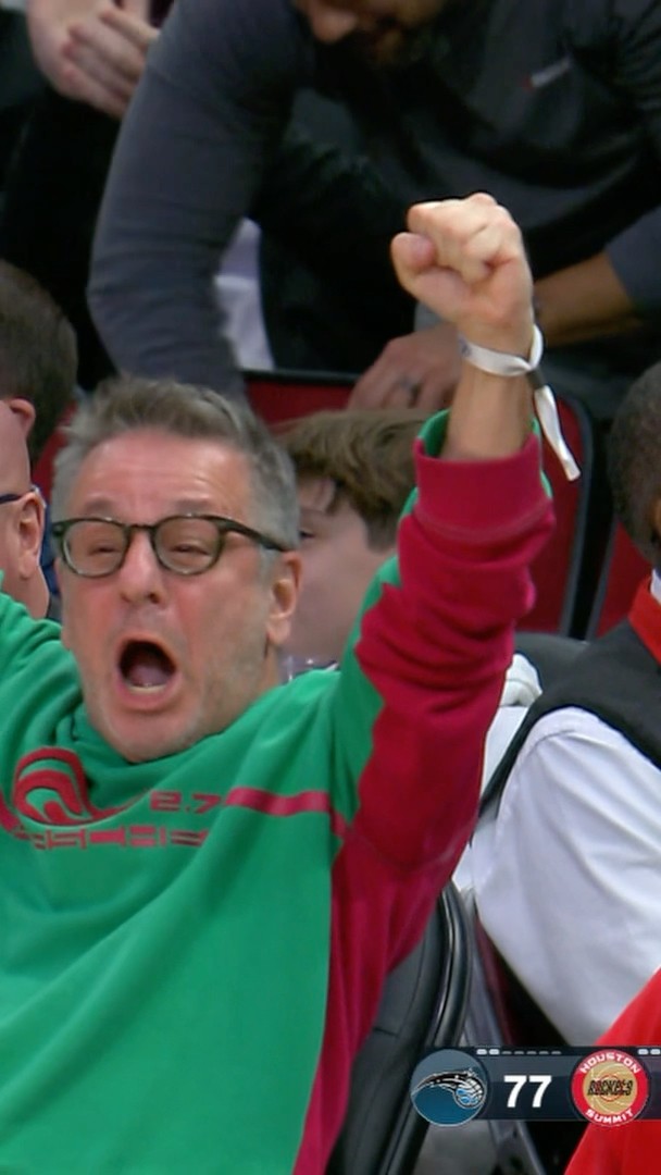 Jabari BLOCK leads to the Brooks 3!