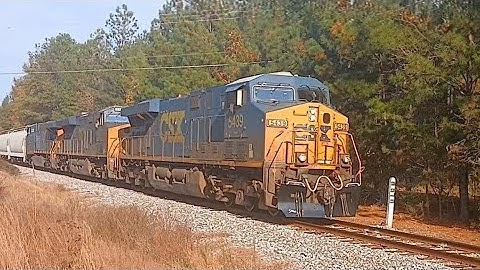 CSXT 5439 leads CSX M693 at Promised Land SC on CSX Mccormick Subdivision 
