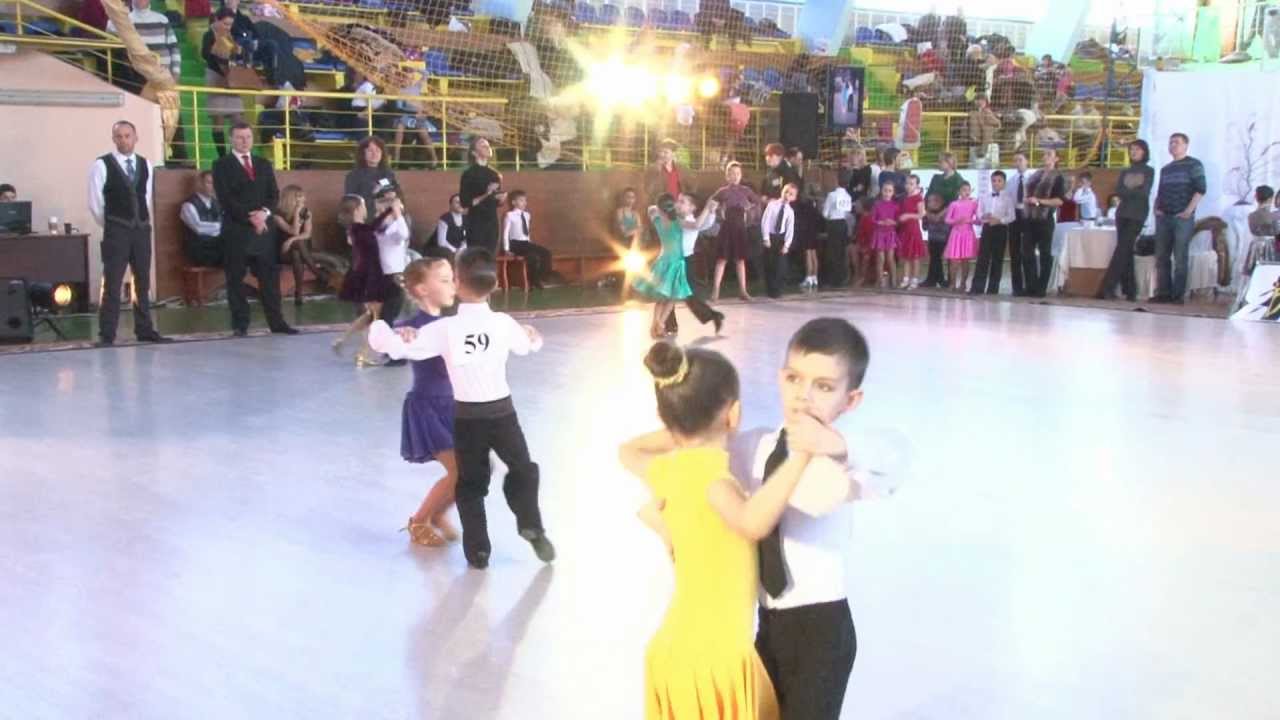 Змагання зі спортивних танців Ритм 2013 Роман і Анна