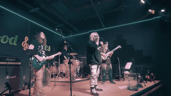 Ramble On Vocals-David Roberts,Guitar-M...  Michae...