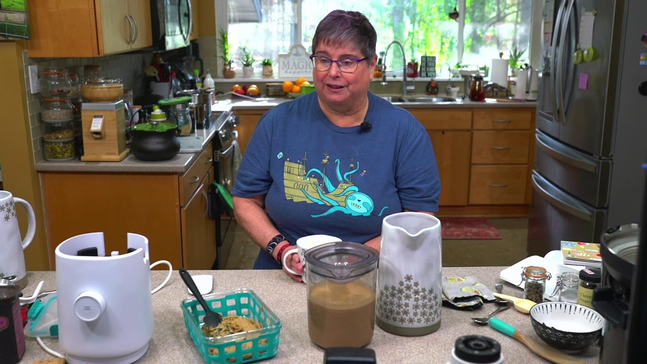 Making Cold Brew Coffee, Chai, Soy Milk & Pistachio Chocolate Creamer