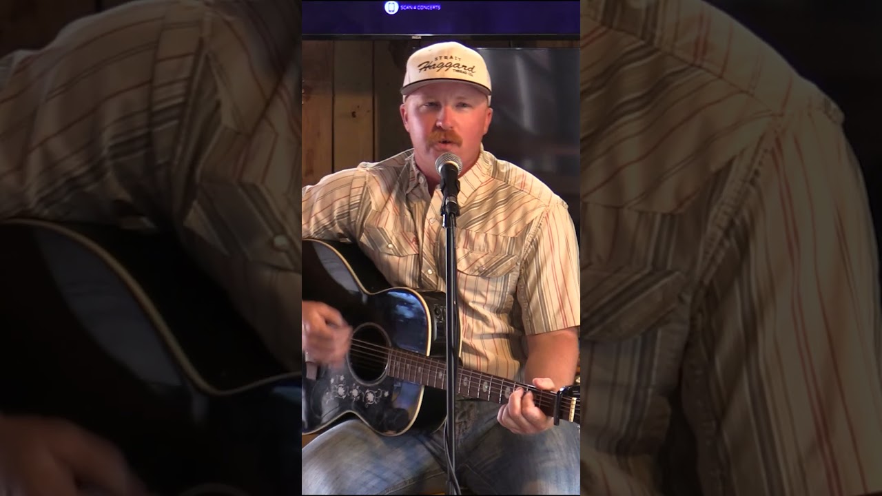 Justin Hewitt performs Small Town