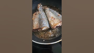 Cá Nục Chiên Chắm Mắm Tỏi Ớt